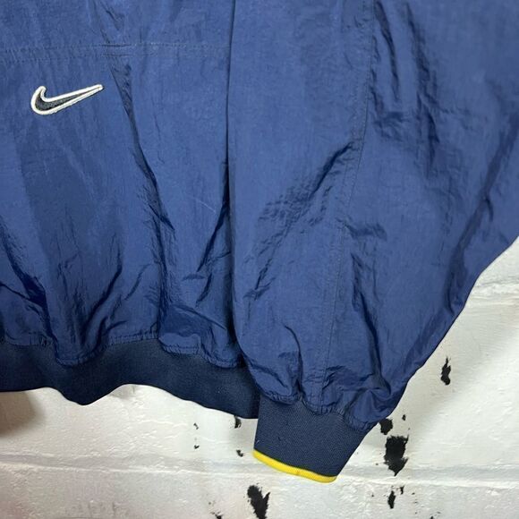 Vintage Nike Center Swoosh Windbreaker - Picture 6 of 8